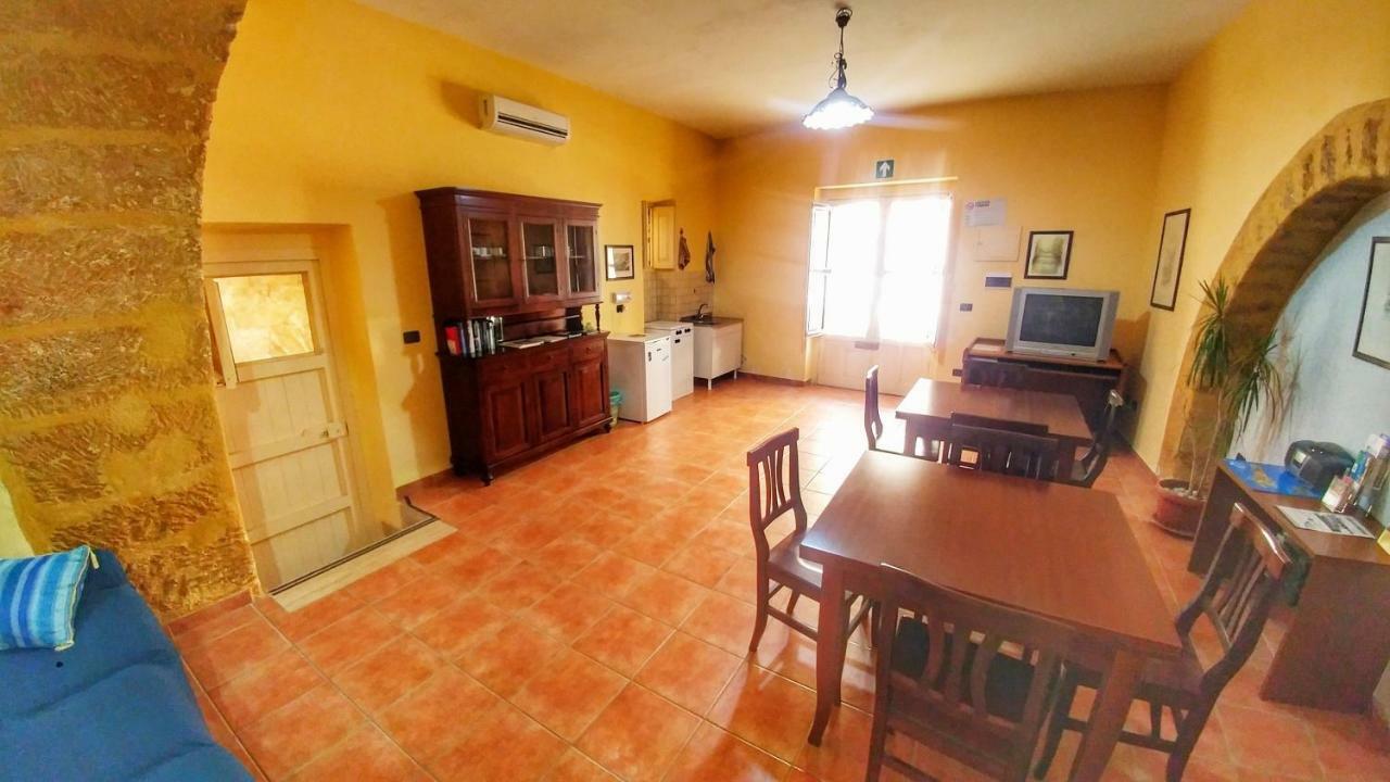 B&B Anita Αγκριτζέντο Εξωτερικό φωτογραφία